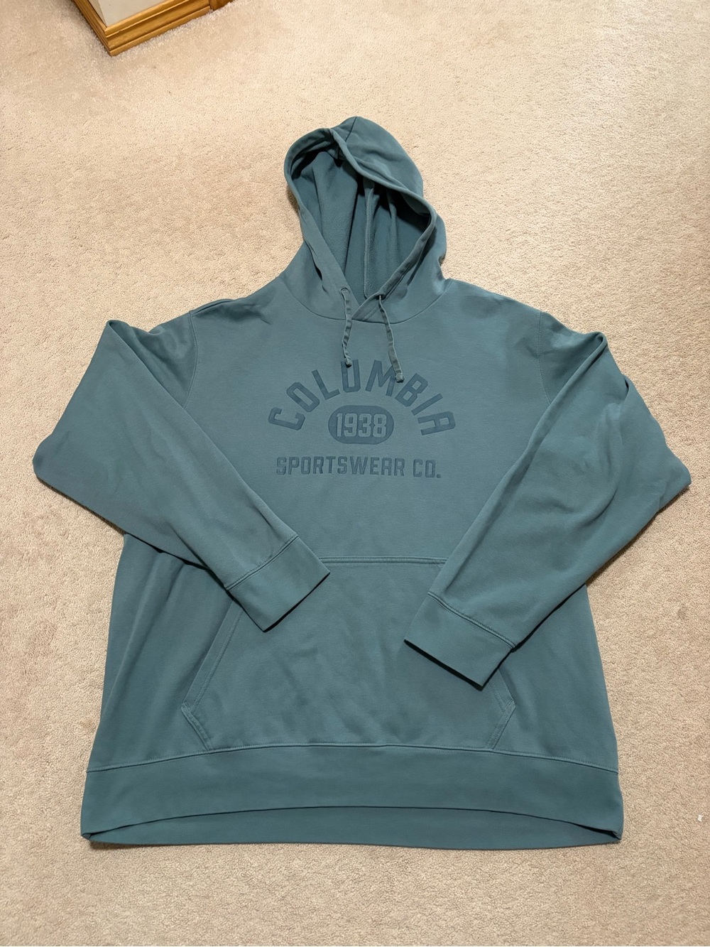 Light green XXL men’s Columbia Hoodie